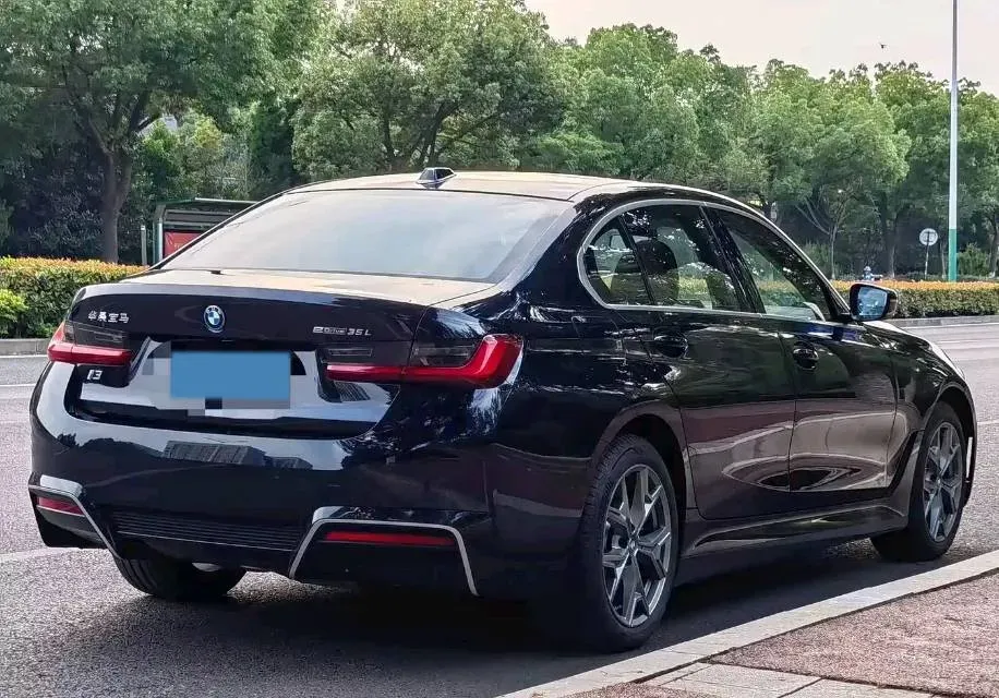 2024 BMW i3 BEV 70KWH,autocango,china used car exporter,china ev exporter,chinese used car exporter,chinese used ev exporter