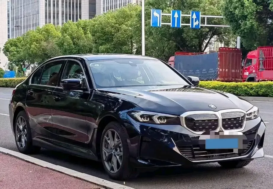 2024 BMW i3 BEV 70KWH,autocango,china used car exporter,china ev exporter,chinese used car exporter,chinese used ev exporter