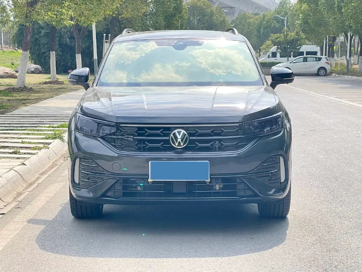 2023 Volkswagen Tayron 2.0T 220HP L4 7DCT,autocango,china used car exporter,china ev exporter,chinese used car exporter,chinese used ev exporter