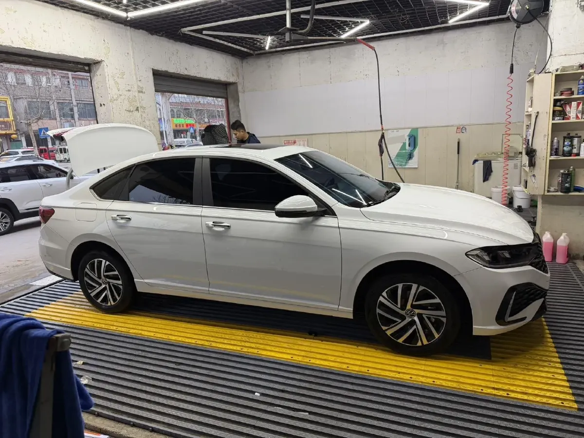 2024 Volkswagen Lavida 1.5L 110HP L4 6AT,autocango,china used car exporter,china ev exporter,chinese used car exporter,chinese used ev exporter