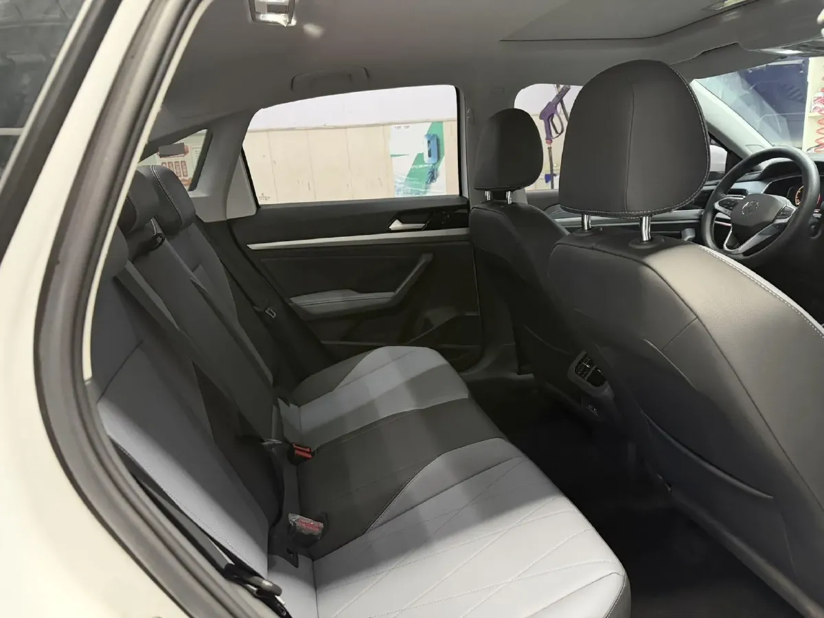 2024 Volkswagen Lavida 1.5L 110HP L4 6AT,autocango,china used car exporter,china ev exporter,chinese used car exporter,chinese used ev exporter