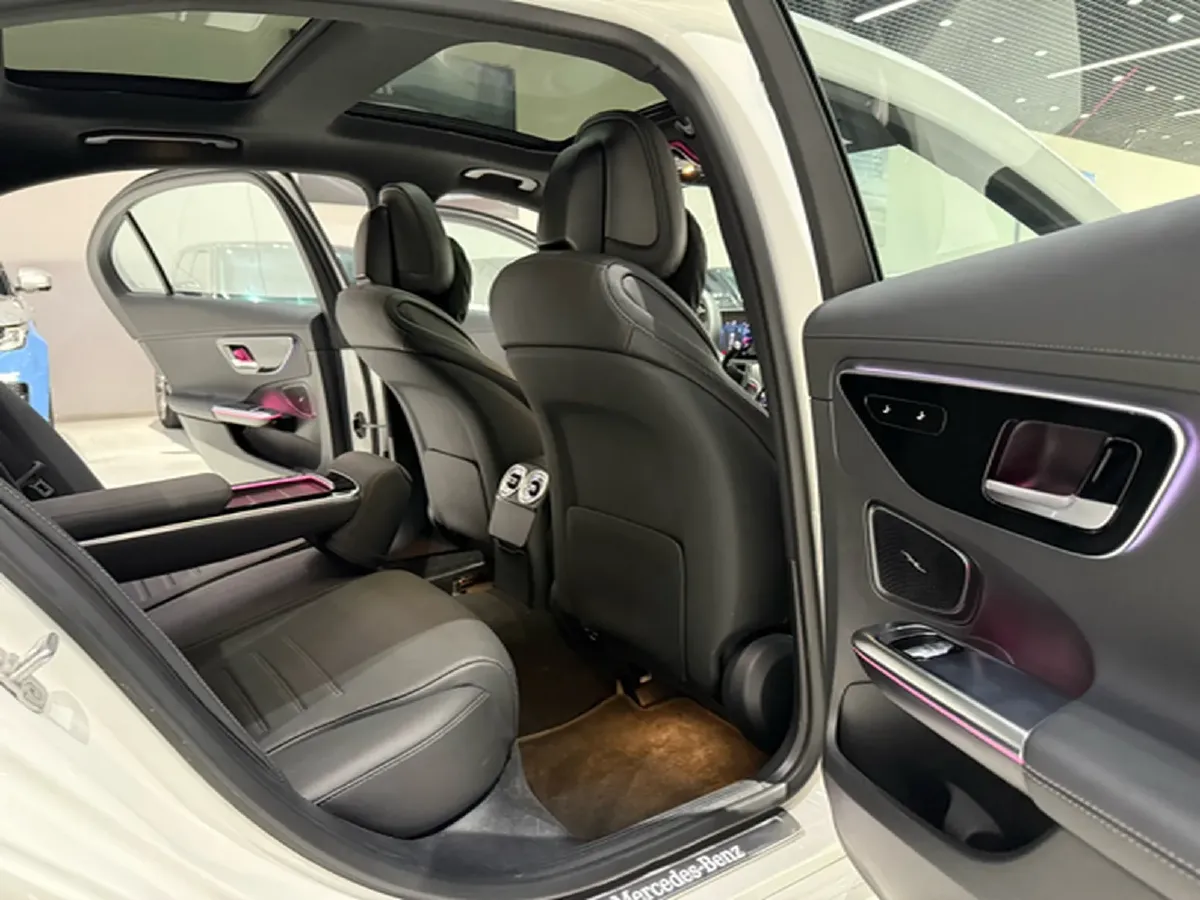 2025 Mercedes-Benz C Class 1.5T 204HP L4 9AT,autocango,china used car exporter,china ev exporter,chinese used car exporter,chinese used ev exporter