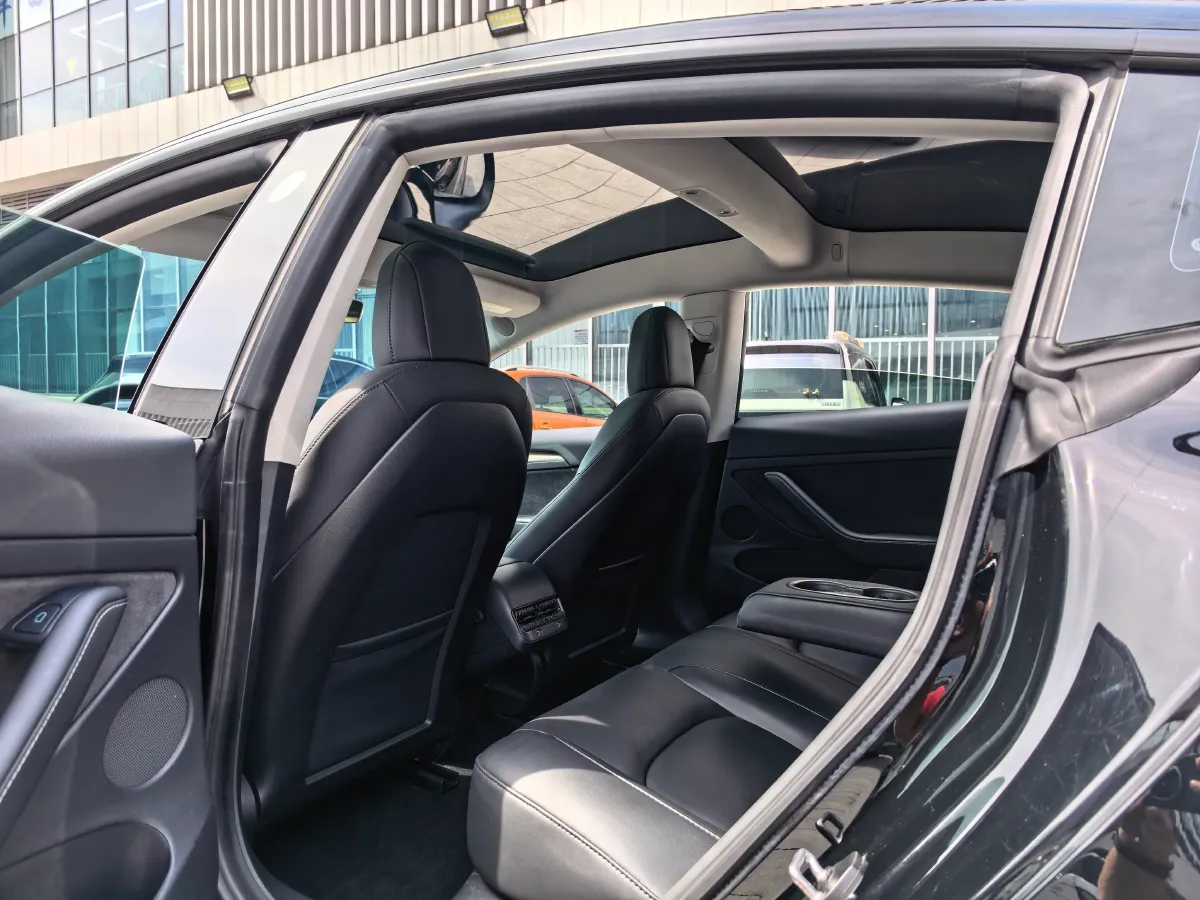 2022 Tesla Model 3 BEV 60KWH,autocango,china used car exporter,china ev exporter,chinese used car exporter,chinese used ev exporter