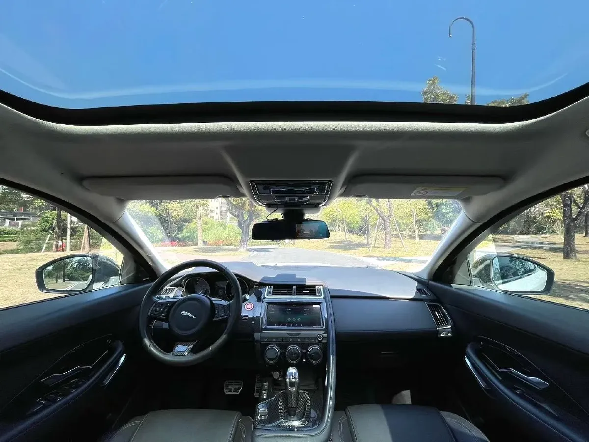 2018 Mercedes-Benz C Class 1.6T 156HP L4 9AT,autocango,china used car exporter,china ev exporter,chinese used car exporter,chinese used ev exporter