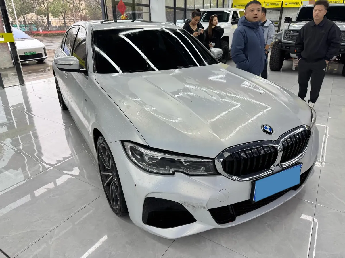 2021 BMW 3 Series 2.0T 156HP L4 8AT,autocango,china used car exporter,china ev exporter,chinese used car exporter,chinese used ev exporter