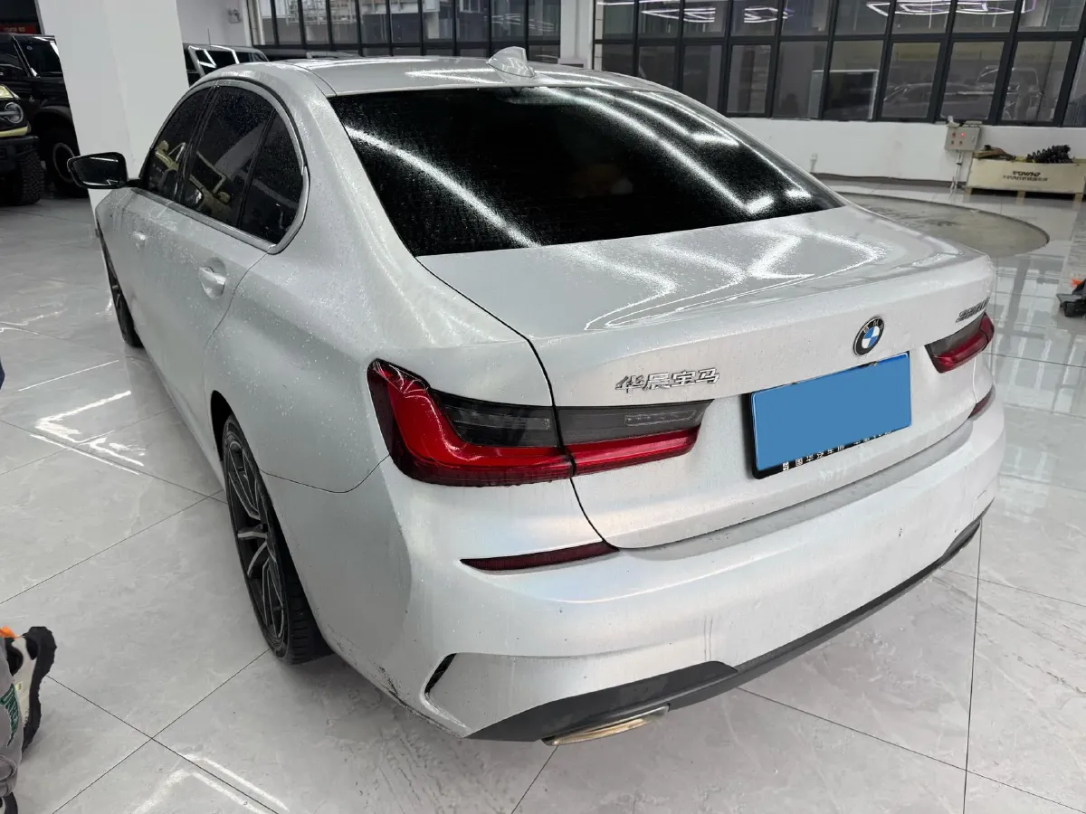 2021 BMW 3 Series 2.0T 156HP L4 8AT,autocango,china used car exporter,china ev exporter,chinese used car exporter,chinese used ev exporter