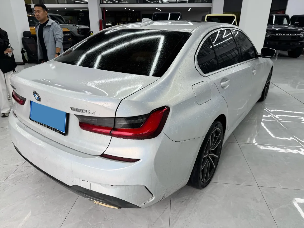 2021 BMW 3 Series 2.0T 156HP L4 8AT,autocango,china used car exporter,china ev exporter,chinese used car exporter,chinese used ev exporter