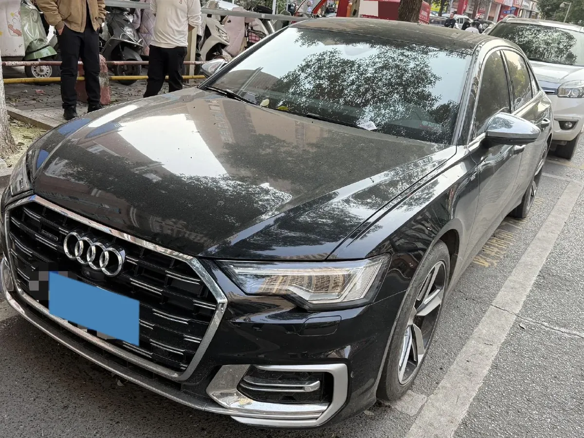 2023 Audi A6L 2.0T 245HP L4 7DCT,autocango,china used car exporter,china ev exporter,chinese used car exporter,chinese used ev exporter