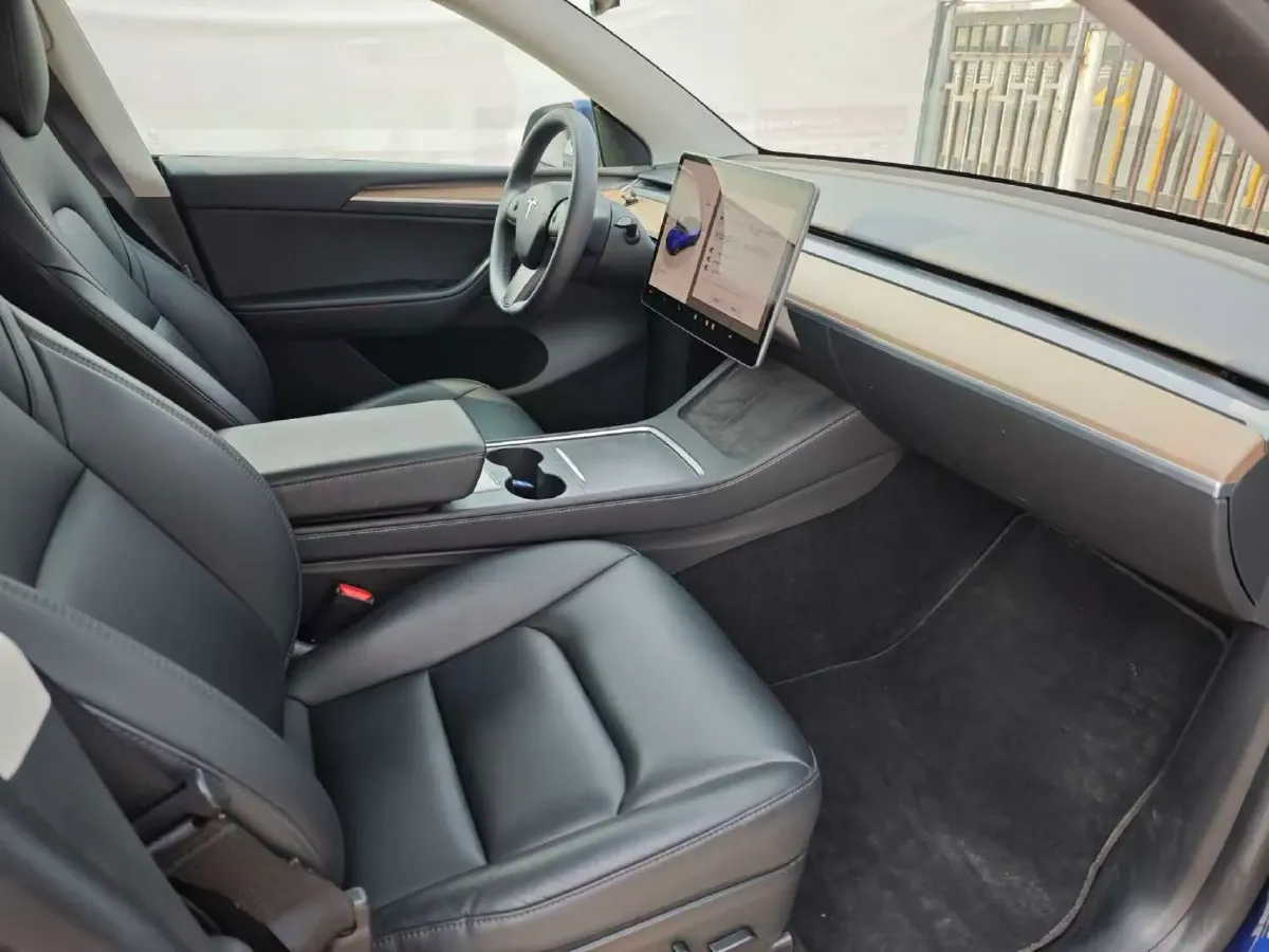 2022 Tesla Model Y BEV 60KWH,autocango,china used car exporter,china ev exporter,chinese used car exporter,chinese used ev exporter