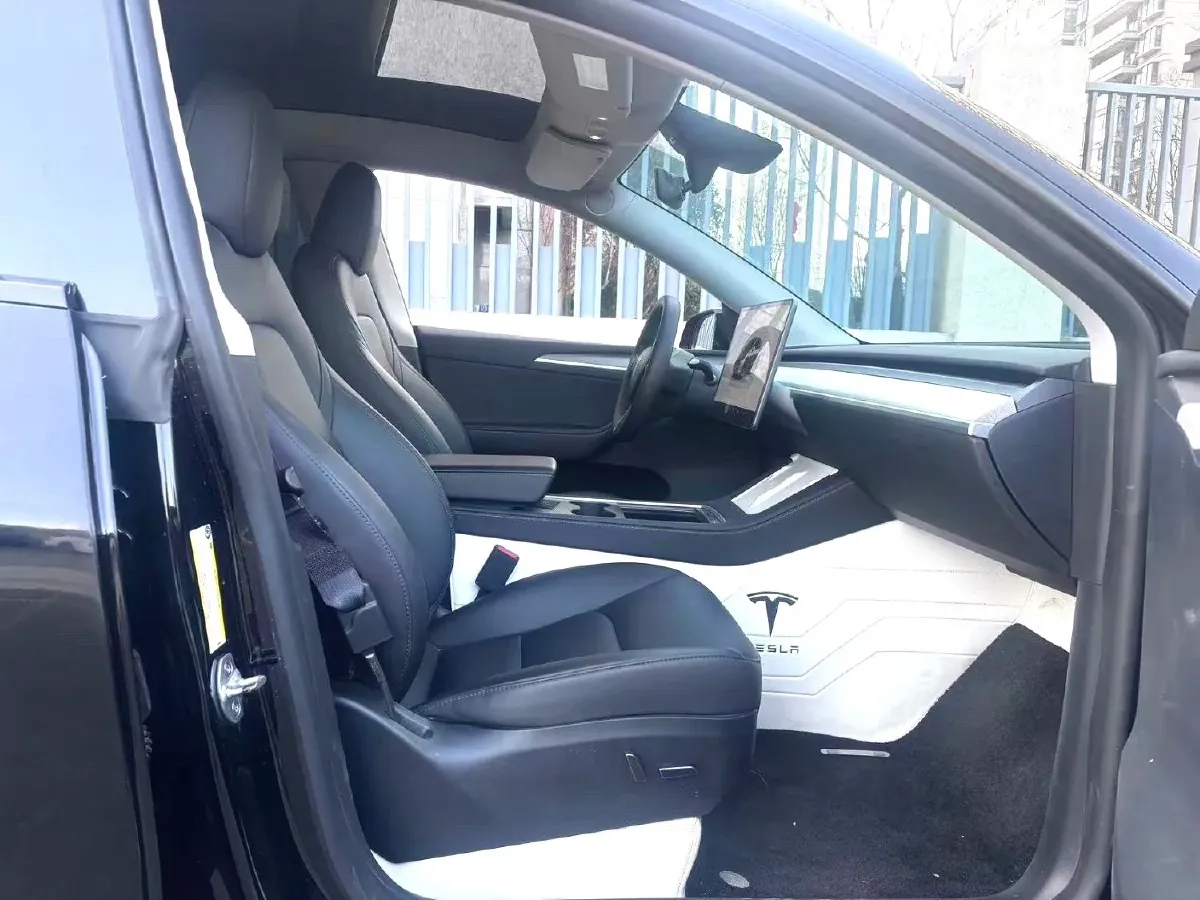 2024 Iveco OuSheng BEV 77.28KWH,autocango,china used car exporter,china ev exporter,chinese used car exporter,chinese used ev exporter