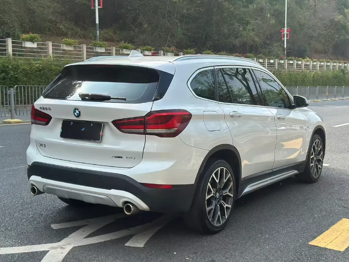 2021 BMW X1 2.0T 192HP L4 8AT,autocango,china used car exporter,china ev exporter,chinese used car exporter,chinese used ev exporter