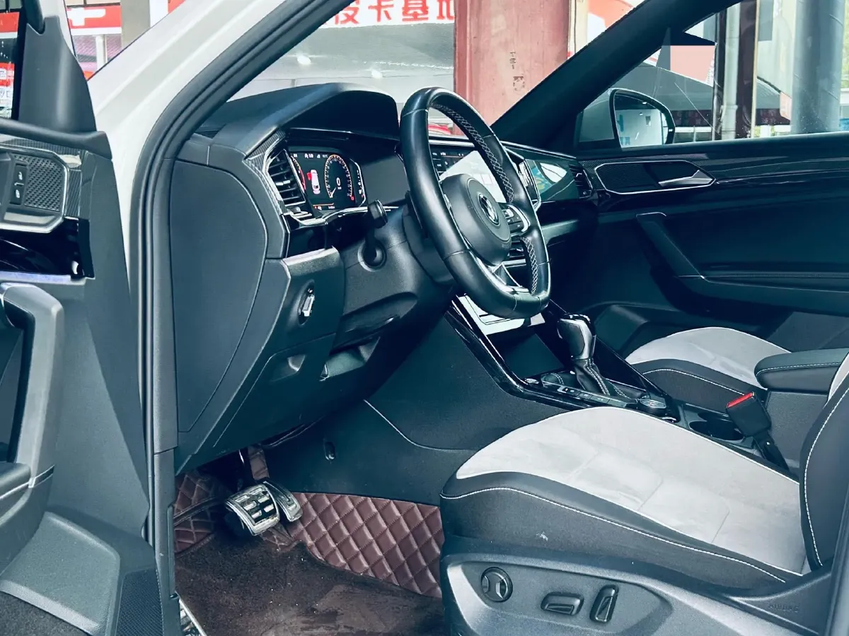 2021 Volkswagen Tayron 2.0T 220HP L4 7DCT,autocango,china used car exporter,china ev exporter,chinese used car exporter,chinese used ev exporter