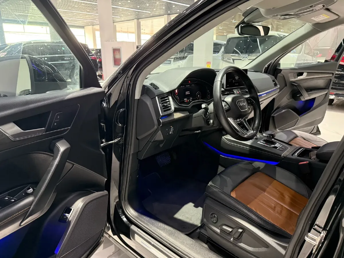 2018 Audi Q5L 2.0T 252HP L4 7DCT,autocango,china used car exporter,china ev exporter,chinese used car exporter,chinese used ev exporter