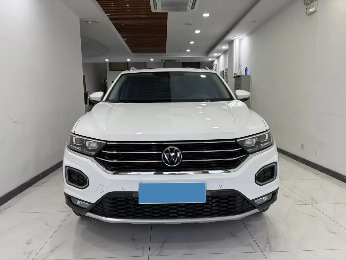 2022 Volkswagen T-Roc 1.4T 150HP L4 7DCT,autocango,china used car exporter,china ev exporter,chinese used car exporter,chinese used ev exporter