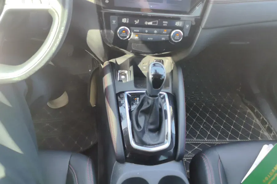 2022 Nissan Qashqai 2.0L 151HP L4 CVT,autocango,china used car exporter,china ev exporter,chinese used car exporter,chinese used ev exporter