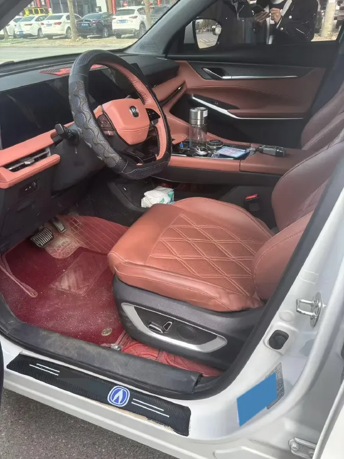 2023 ChangAn CS75 Plus 1.5T 188HP L4 8AT,autocango,china used car exporter,china ev exporter,chinese used car exporter,chinese used ev exporter