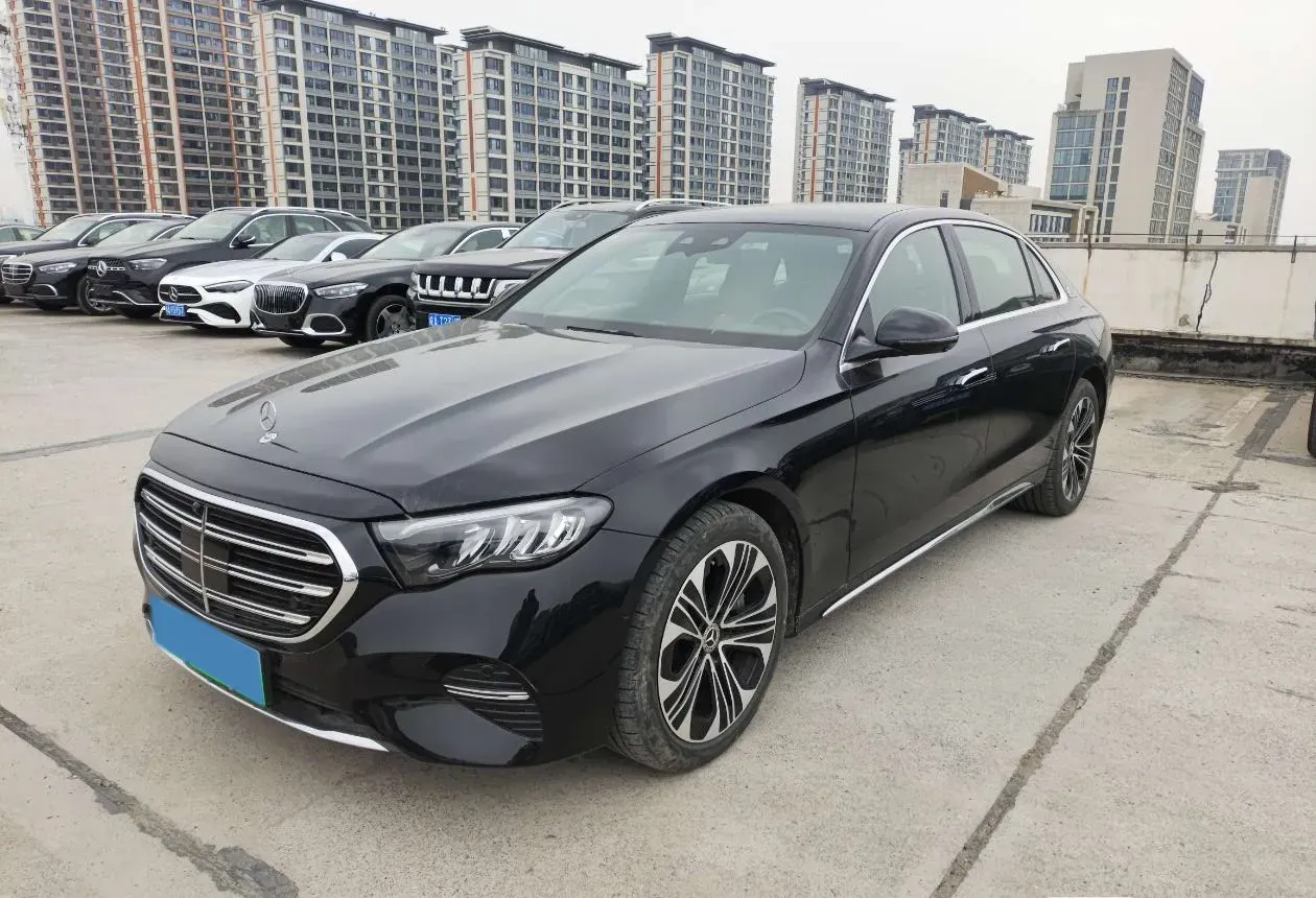 2024 Mercedes-Benz E Class 2.0T 204HP L4 9AT PHEV 25.4KWH,autocango,china used car exporter,china ev exporter,chinese used car exporter,chinese used ev exporter