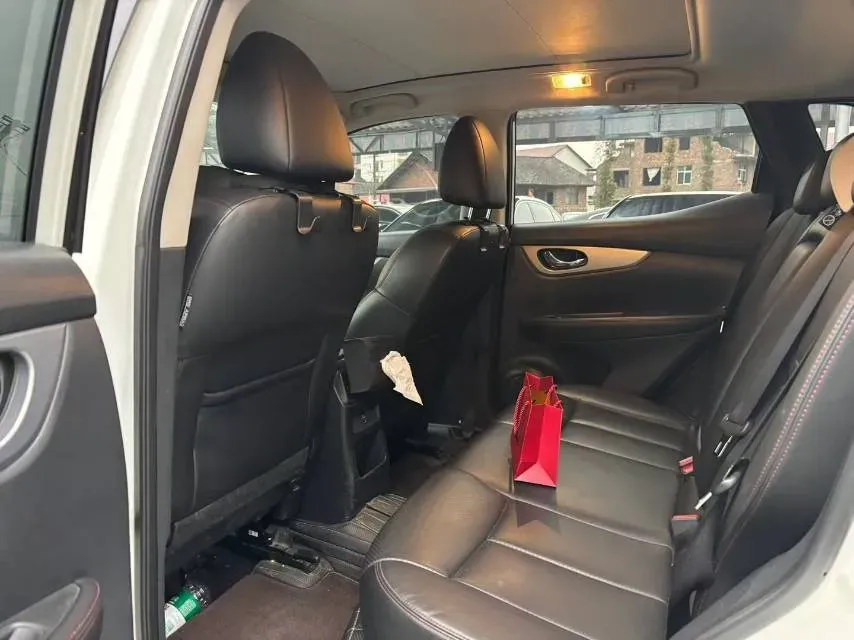 2021 Nissan Qashqai 2.0L 151HP L4 CVT,autocango,china used car exporter,china ev exporter,chinese used car exporter,chinese used ev exporter