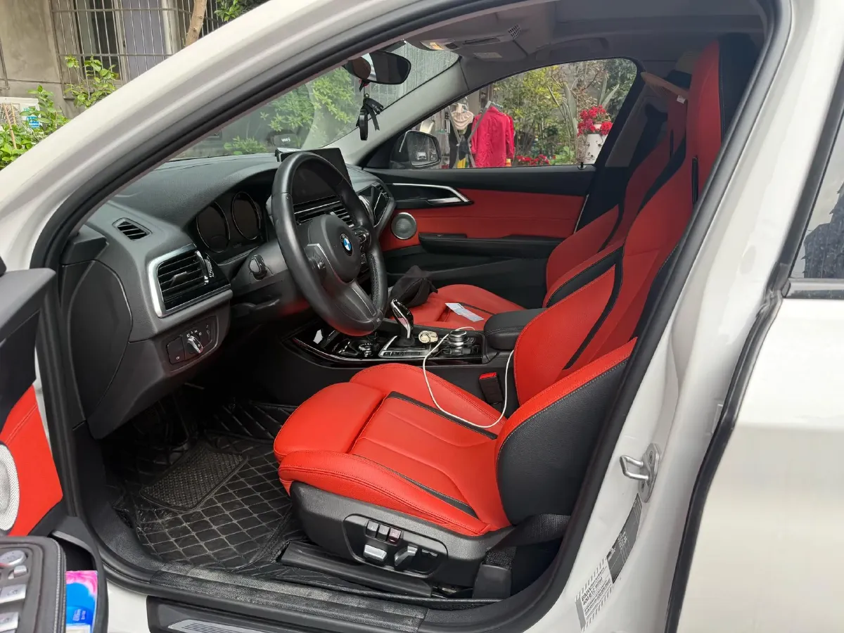 2023 BMW 1 Series 2.0T 178HP L4 7DCT,autocango,china used car exporter,china ev exporter,chinese used car exporter,chinese used ev exporter