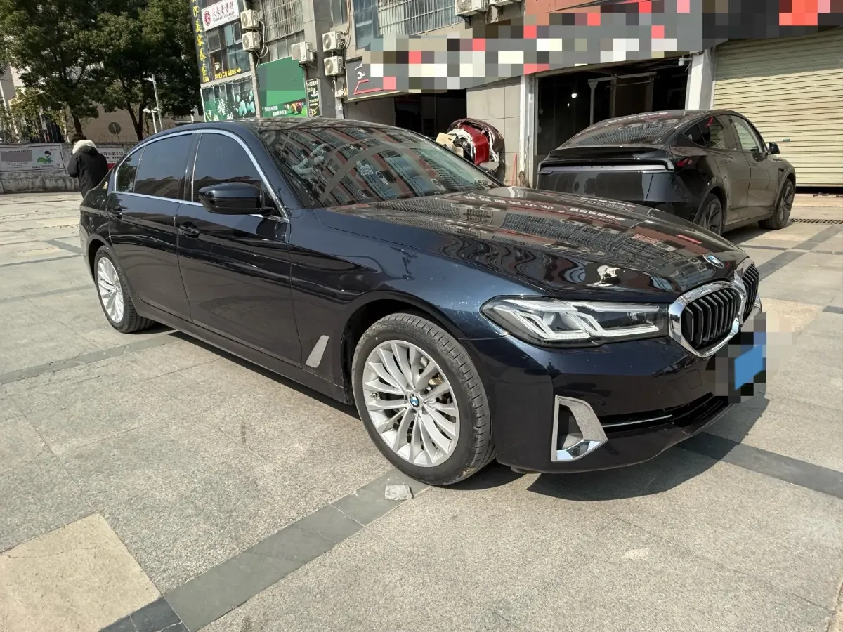 2022 BMW 5 Series 2.0T 184HP L4 8AT,autocango,china used car exporter,china ev exporter,chinese used car exporter,chinese used ev exporter