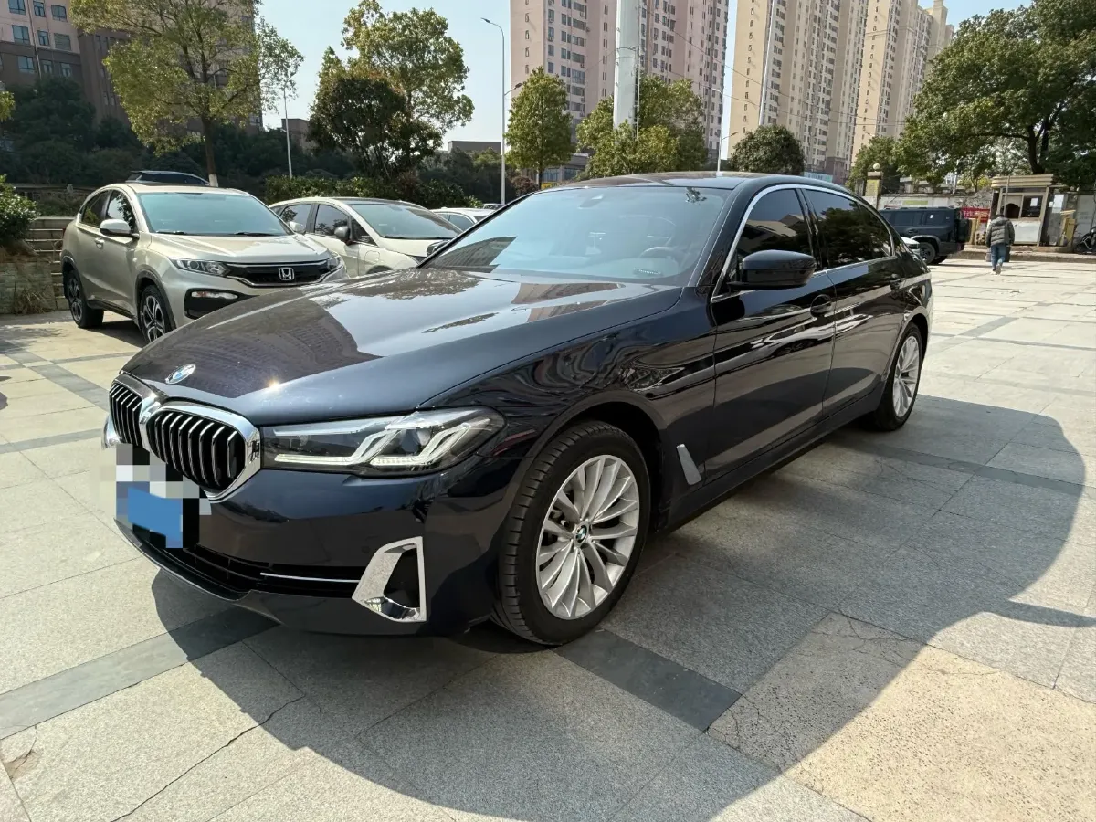 2022 BMW 5 Series 2.0T 184HP L4 8AT,autocango,china used car exporter,china ev exporter,chinese used car exporter,chinese used ev exporter