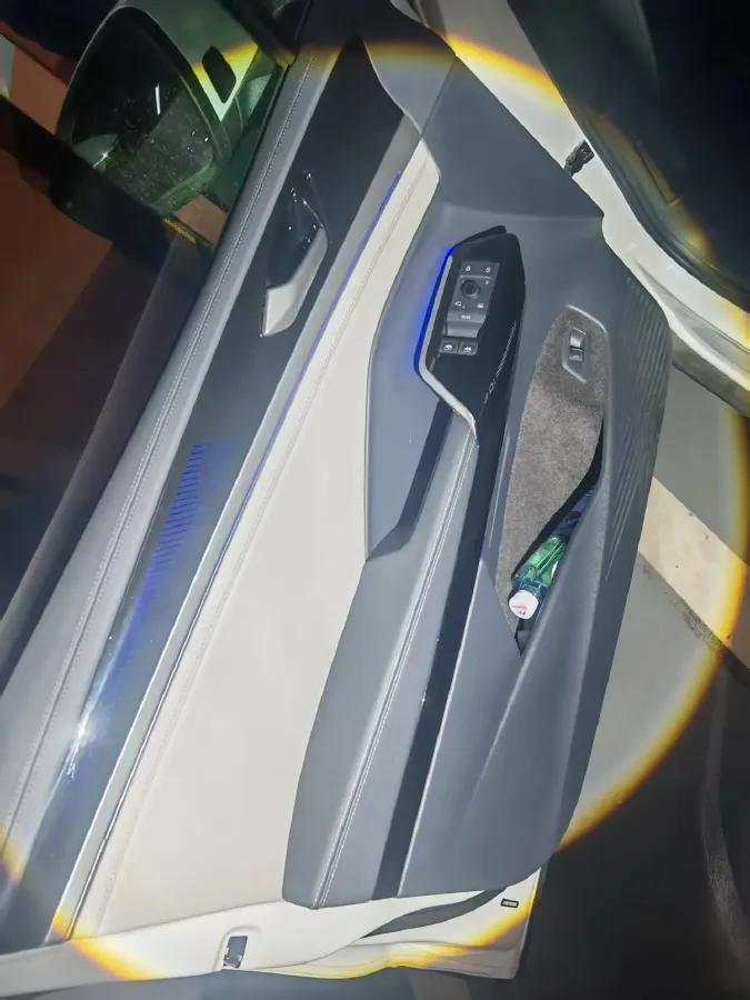 2021 Volkswagen ID.6 Crozz BEV 84.8KWH,autocango,china used car exporter,china ev exporter,chinese used car exporter,chinese used ev exporter