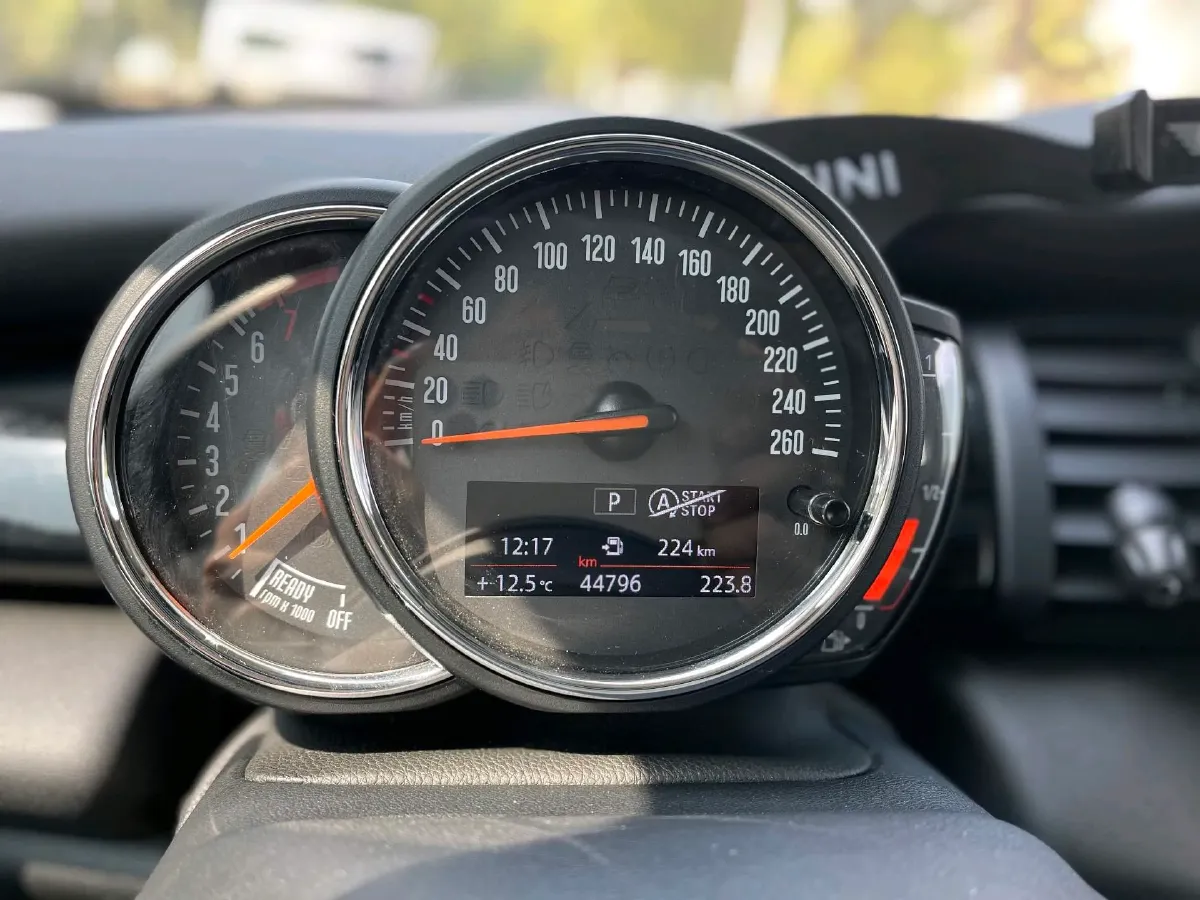 2019 MINI MINI 1.5T 102HP L3 7DCT,autocango,china used car exporter,china ev exporter,chinese used car exporter,chinese used ev exporter