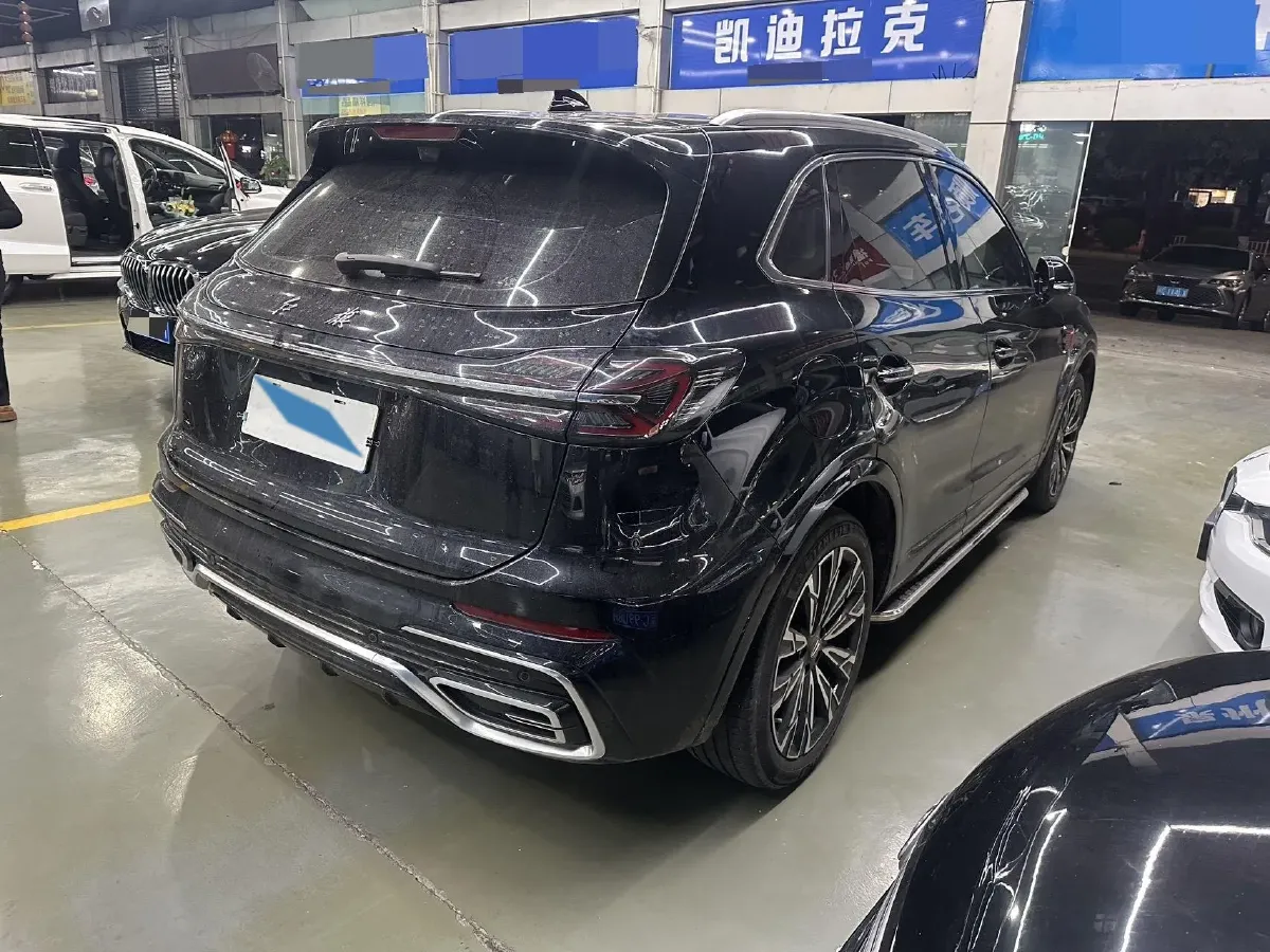 2023 HongQi HS5 2.0T 252HP L4 8AT,autocango,china used car exporter,china ev exporter,chinese used car exporter,chinese used ev exporter