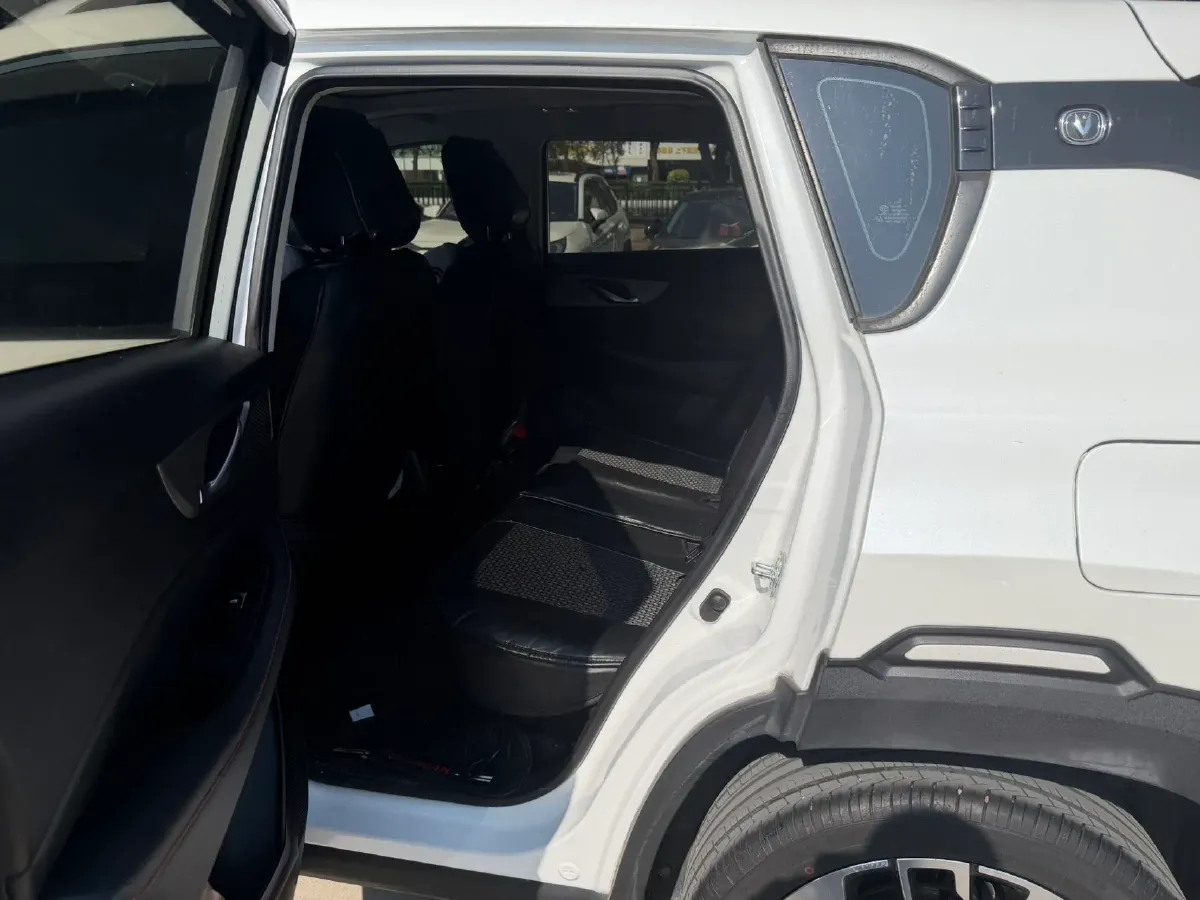 2019 ChangAn CS35 Plus 1.4T 158HP L4 7DCT,autocango,china used car exporter,china ev exporter,chinese used car exporter,chinese used ev exporter