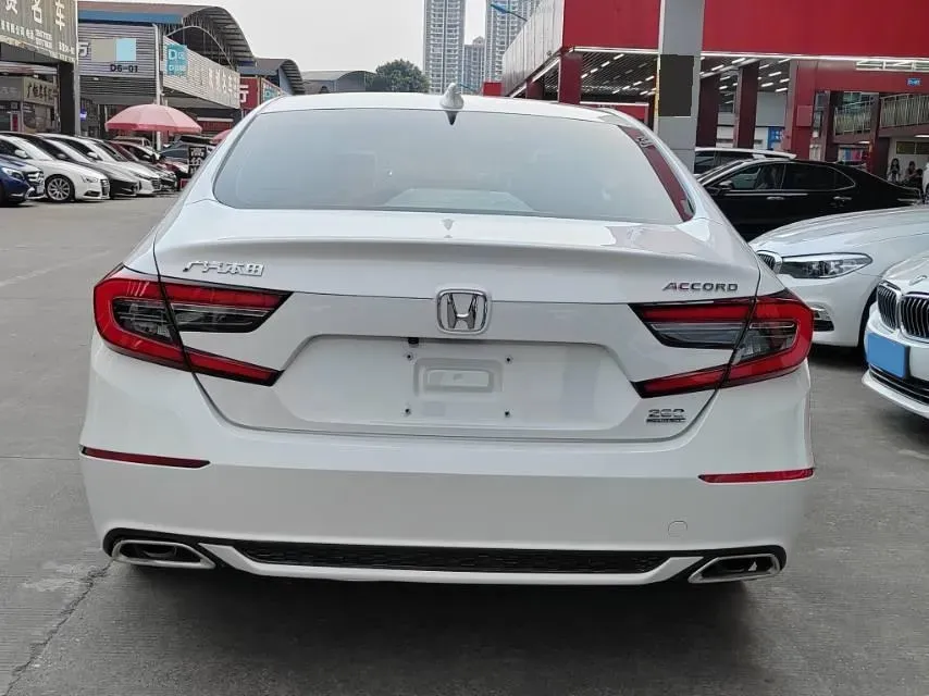 2022 Honda Accord 1.5T 194HP L4 CVT,autocango,china used car exporter,china ev exporter,chinese used car exporter,chinese used ev exporter