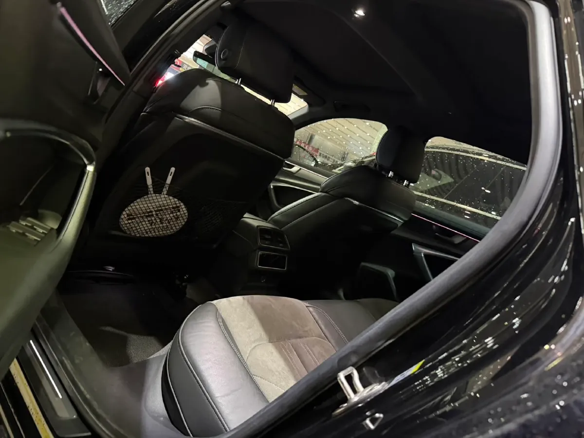 2020 Audi A6L 2.0T 224HP L4 7DCT,autocango,china used car exporter,china ev exporter,chinese used car exporter,chinese used ev exporter