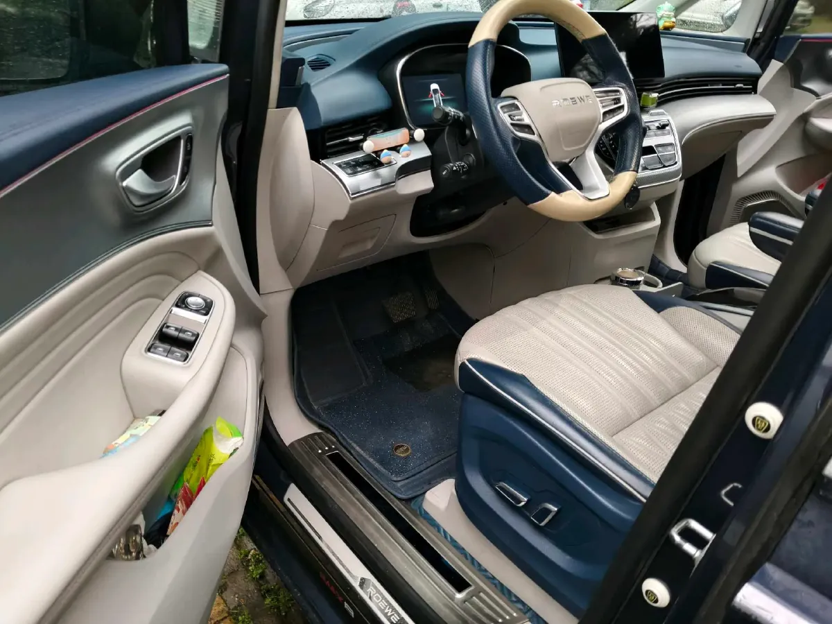 2021 Roewe iMAX8 2.0T 234HP L4 8AT,autocango,china used car exporter,china ev exporter,chinese used car exporter,chinese used ev exporter