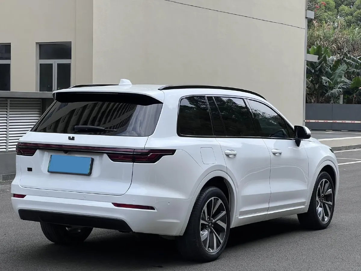 2021 Li ONE Range Extended 131HP REEV 40.5KWH,autocango,china used car exporter,china ev exporter,chinese used car exporter,chinese used ev exporter