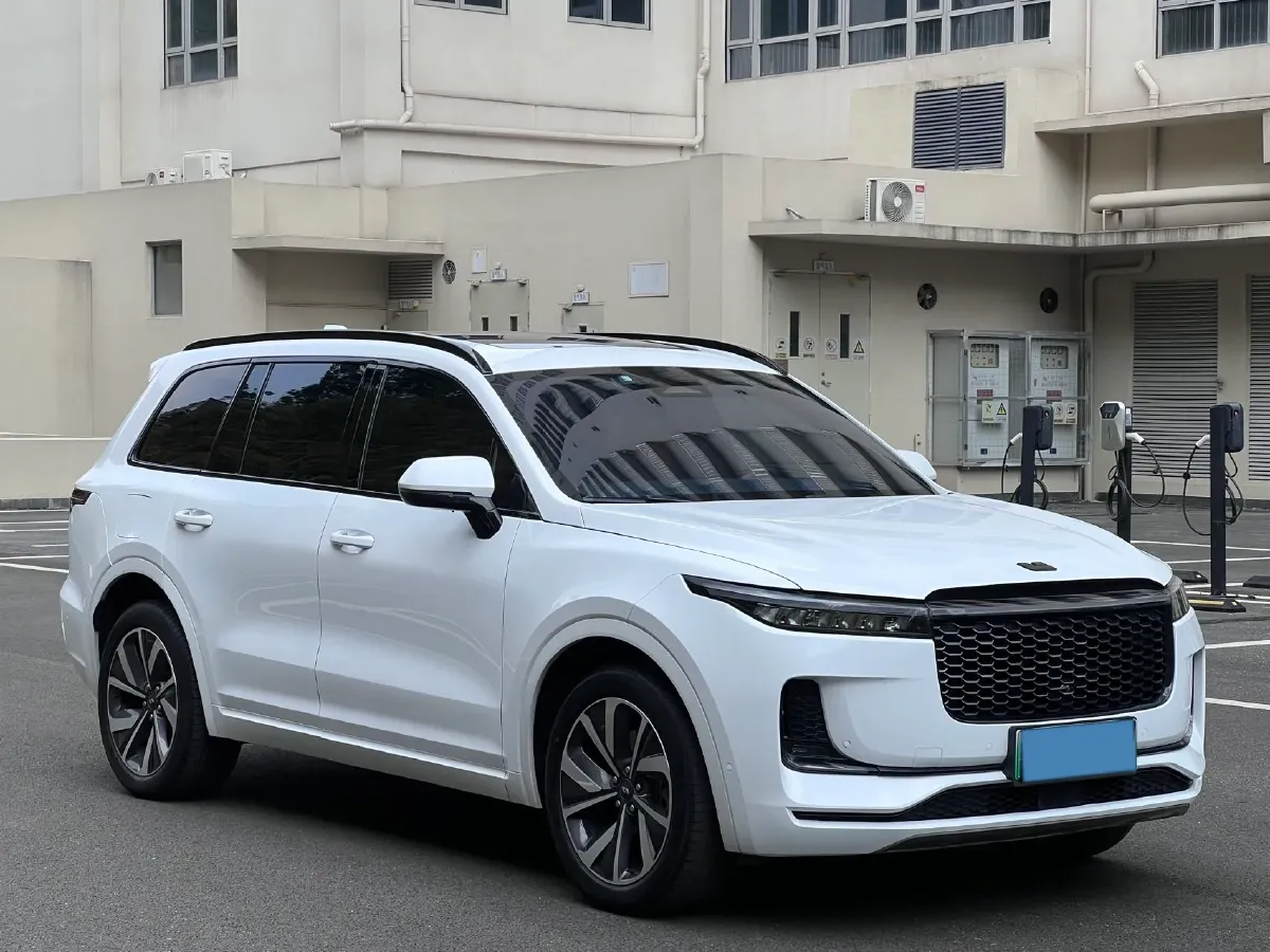 2021 Li ONE Range Extended 131HP REEV 40.5KWH,autocango,china used car exporter,china ev exporter,chinese used car exporter,chinese used ev exporter