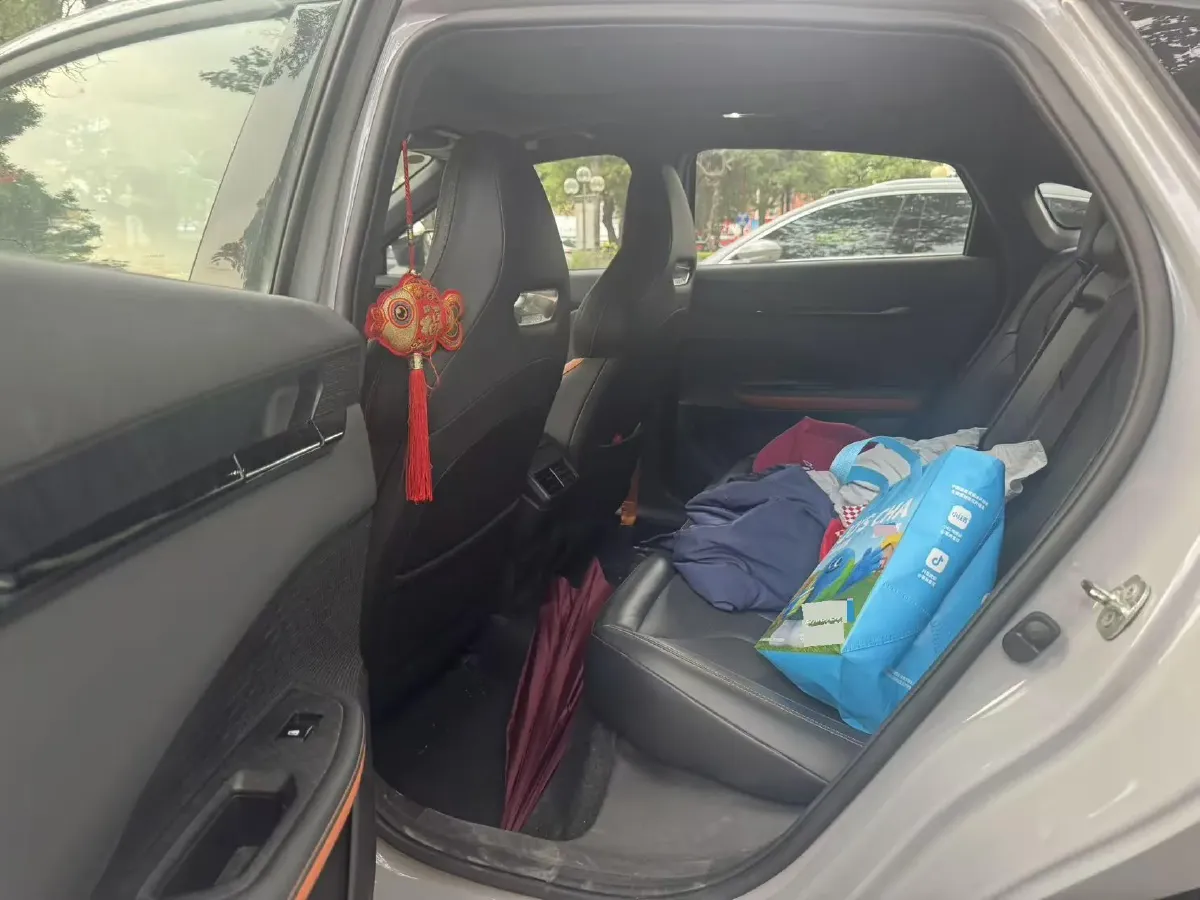 2023 ChangAn UNI-V 1.5T 188HP L4 7DCT,autocango,china used car exporter,china ev exporter,chinese used car exporter,chinese used ev exporter