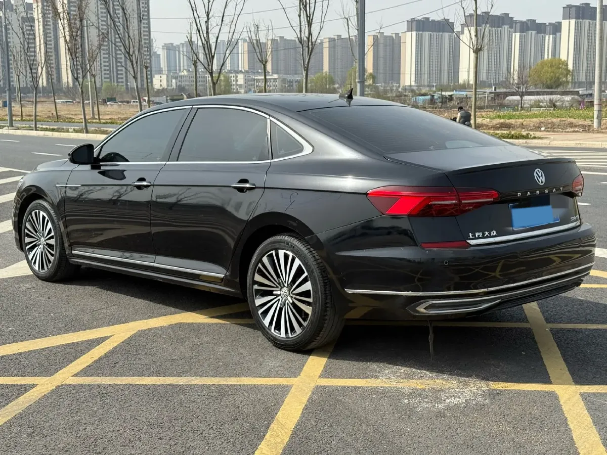2020 Volkswagen Passat 2.0T 186HP L4 7DCT,autocango,china used car exporter,china ev exporter,chinese used car exporter,chinese used ev exporter