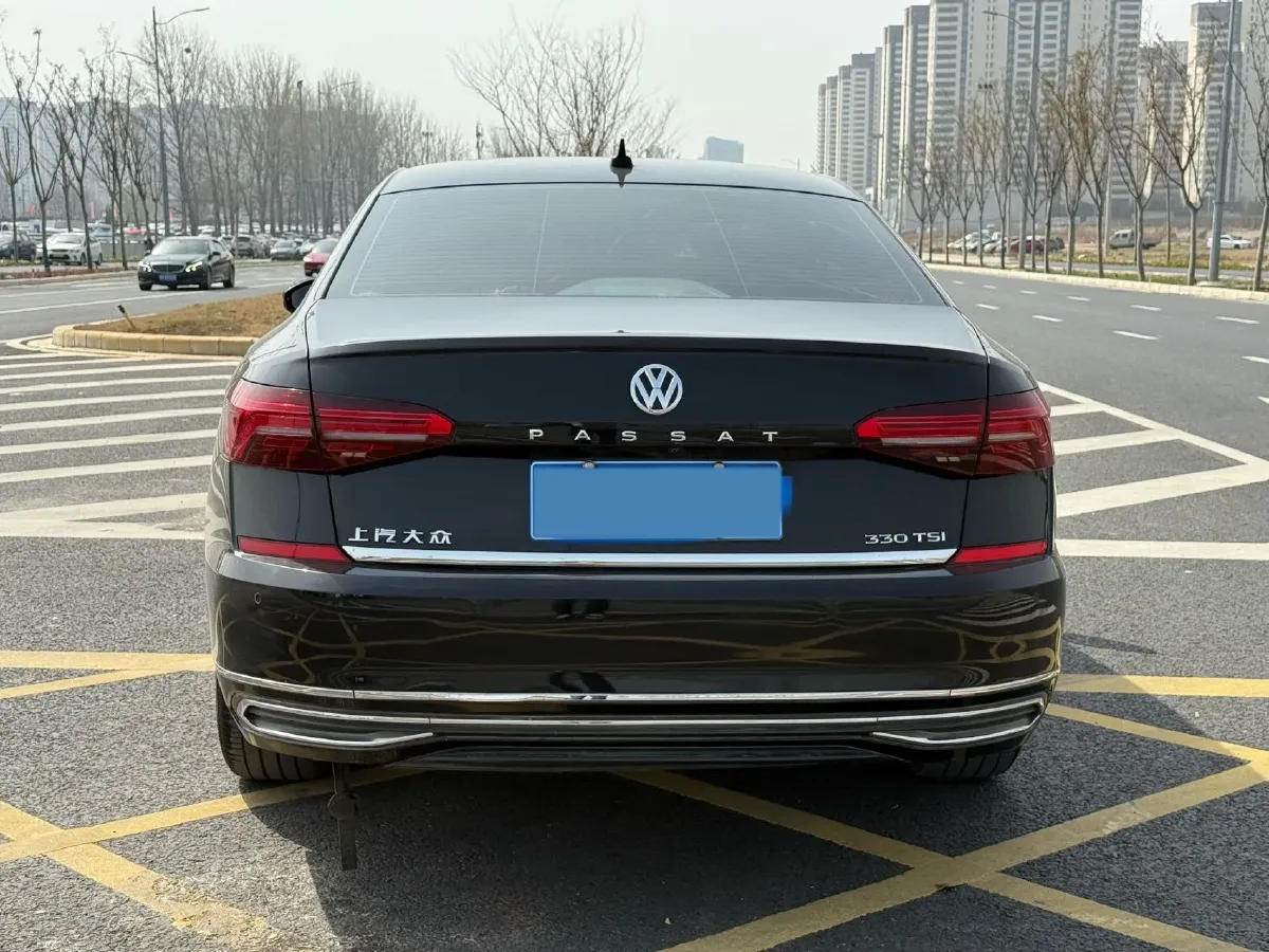 2020 Volkswagen Passat 2.0T 186HP L4 7DCT,autocango,china used car exporter,china ev exporter,chinese used car exporter,chinese used ev exporter