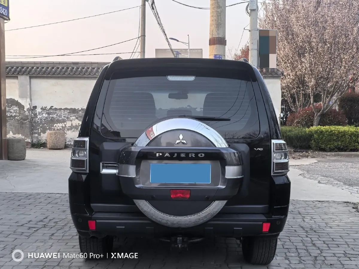 2019 Mitsubishi Pajero 3.0L 174HP V6 5AT,autocango,china used car exporter,china ev exporter,chinese used car exporter,chinese used ev exporter