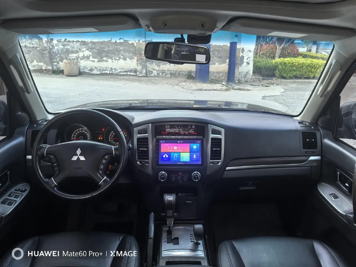 2019 Mitsubishi Pajero 3.0L 174HP V6 5AT,autocango,china used car exporter,china ev exporter,chinese used car exporter,chinese used ev exporter