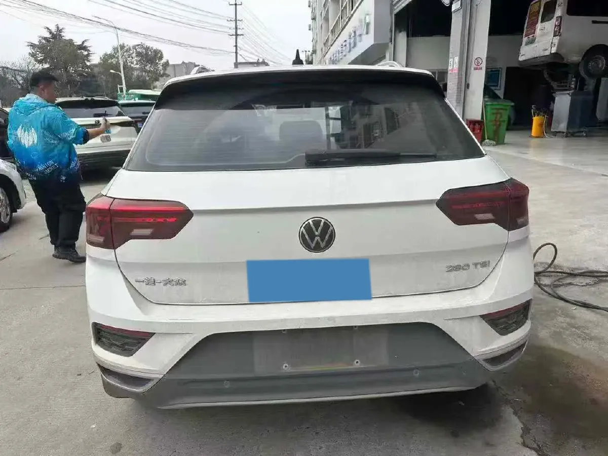 2021 Volkswagen T-Roc 1.4T 150HP L4 7DCT,autocango,china used car exporter,china ev exporter,chinese used car exporter,chinese used ev exporter