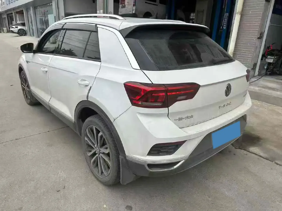 2021 Volkswagen T-Roc 1.4T 150HP L4 7DCT,autocango,china used car exporter,china ev exporter,chinese used car exporter,chinese used ev exporter