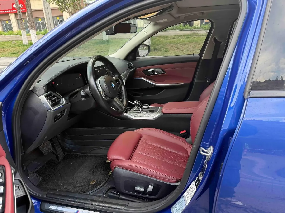 2022 BMW 3 Series 2.0T 184HP L4 8AT,autocango,china used car exporter,china ev exporter,chinese used car exporter,chinese used ev exporter