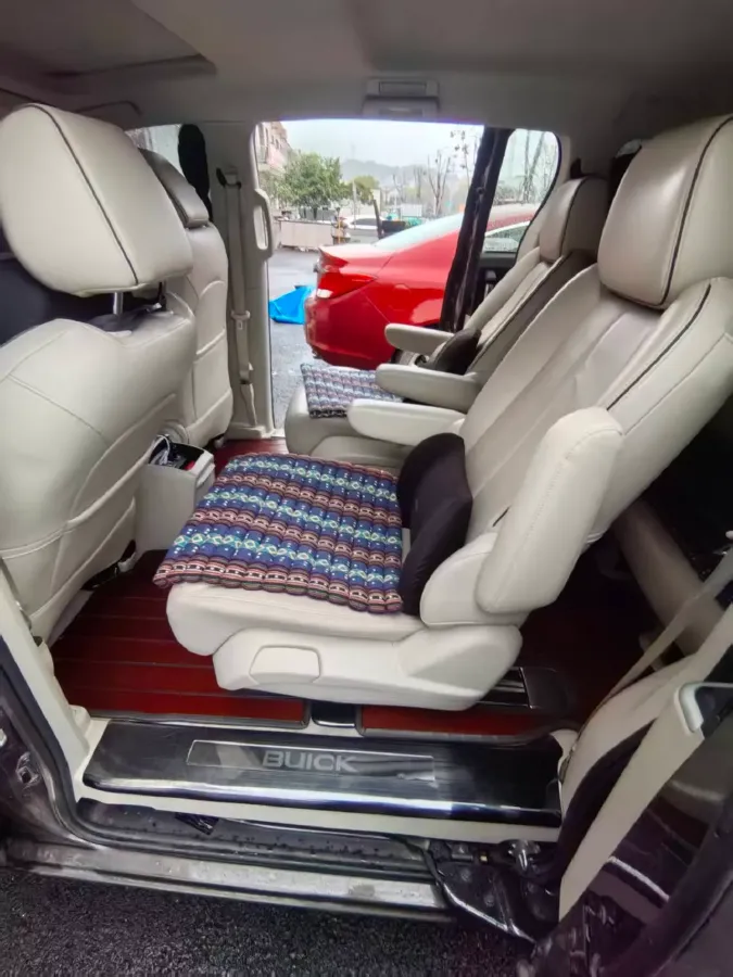 2021 Buick GL8 2.0T 237HP L4 9AT,autocango,china used car exporter,china ev exporter,chinese used car exporter,chinese used ev exporter