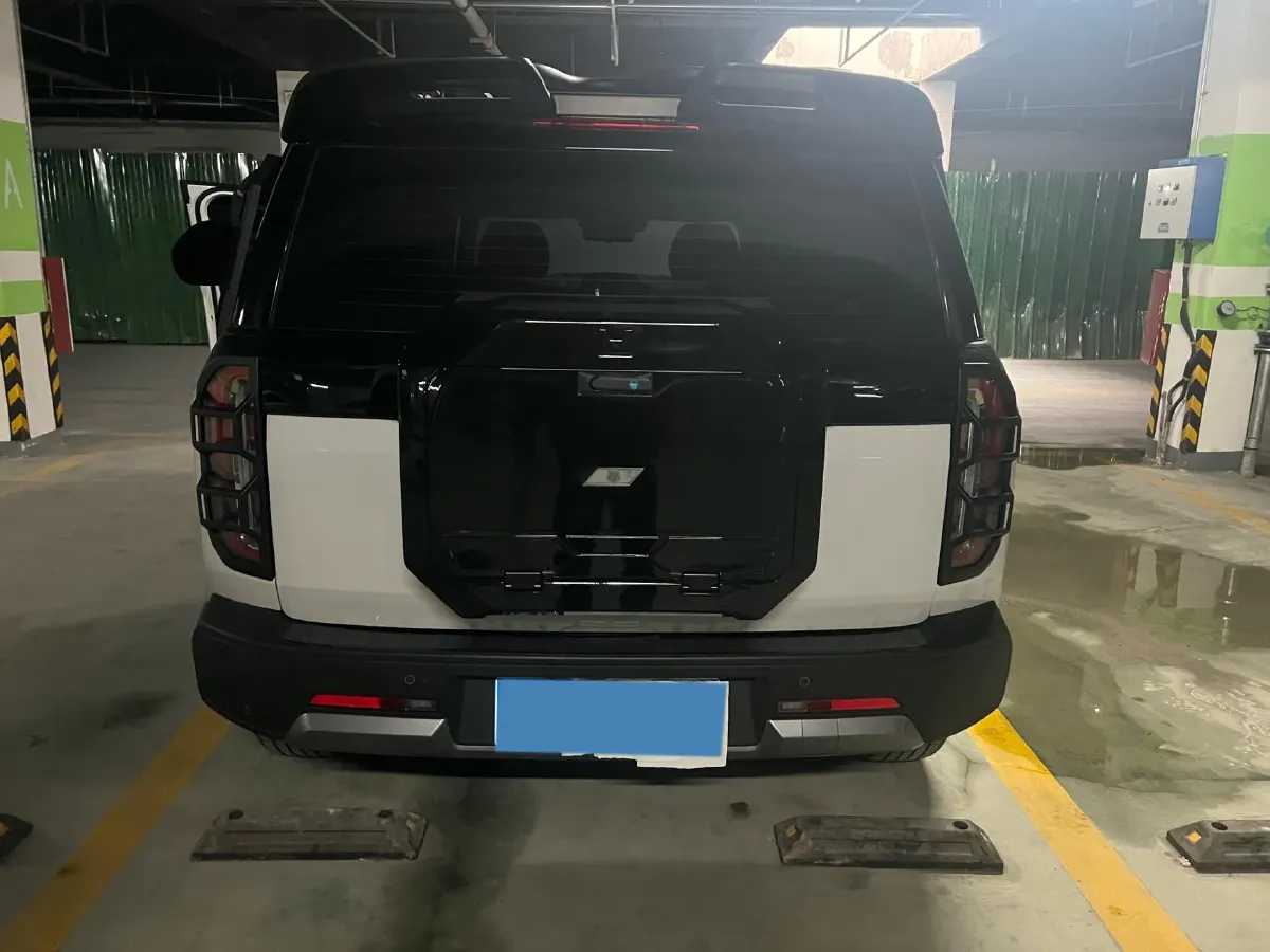 2024 Beijing BJ30 1.5T 188HP L4 7DCT,autocango,china used car exporter,china ev exporter,chinese used car exporter,chinese used ev exporter