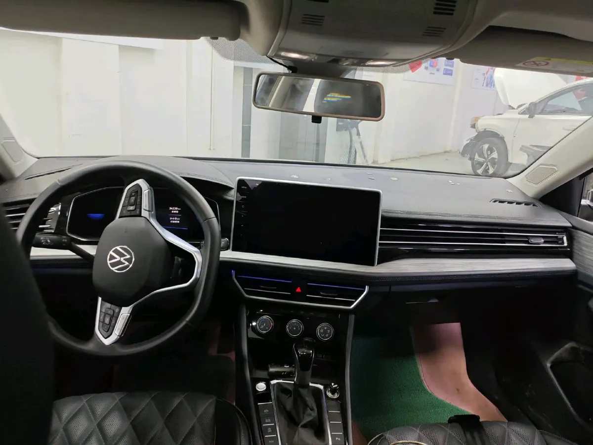 2023 Volkswagen Sagitar 1.5T 160HP L4 7DCT,autocango,china used car exporter,china ev exporter,chinese used car exporter,chinese used ev exporter