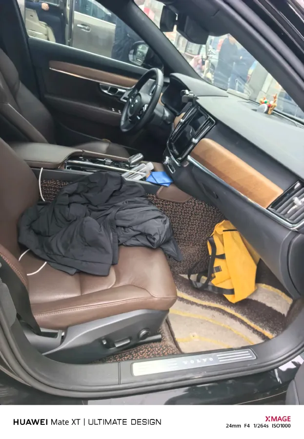 2023 Volvo S90 2.0T 250HP L4 8AT,autocango,china used car exporter,china ev exporter,chinese used car exporter,chinese used ev exporter