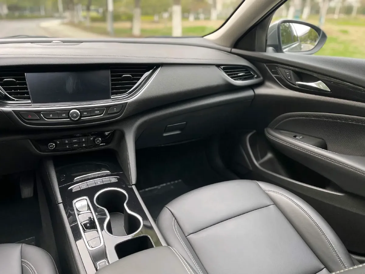 2024 Buick Regal 1.5T 169HP L4 9AT,autocango,china used car exporter,china ev exporter,chinese used car exporter,chinese used ev exporter