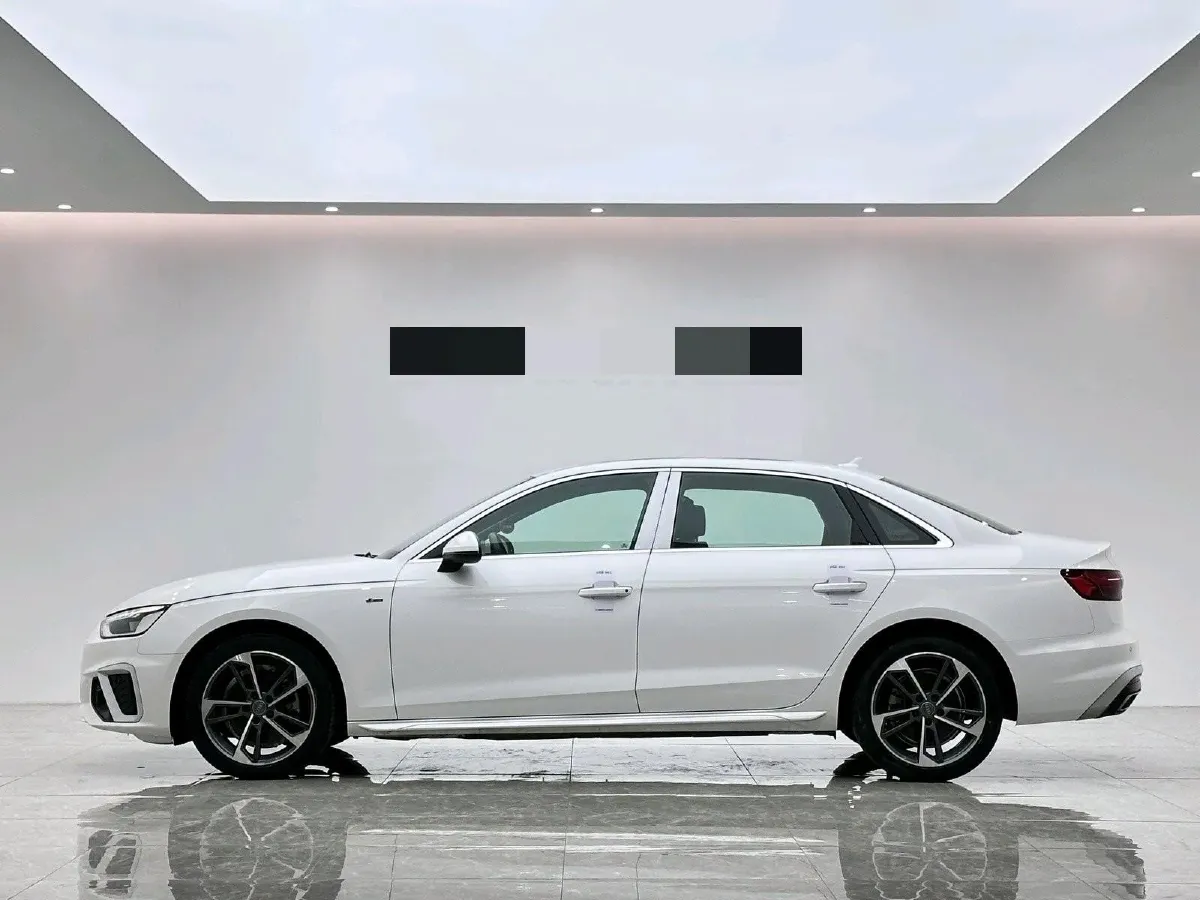 2022 Audi A4L 2.0T 190HP L4 7DCT,autocango,china used car exporter,china ev exporter,chinese used car exporter,chinese used ev exporter