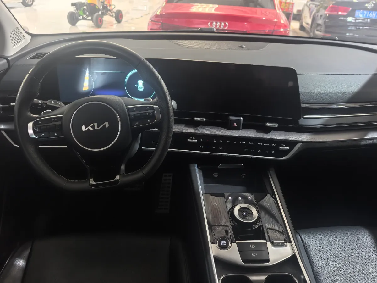 2025 Kia Sportage 2.0T 236HP L4 8AT,autocango,china used car exporter,china ev exporter,chinese used car exporter,chinese used ev exporter