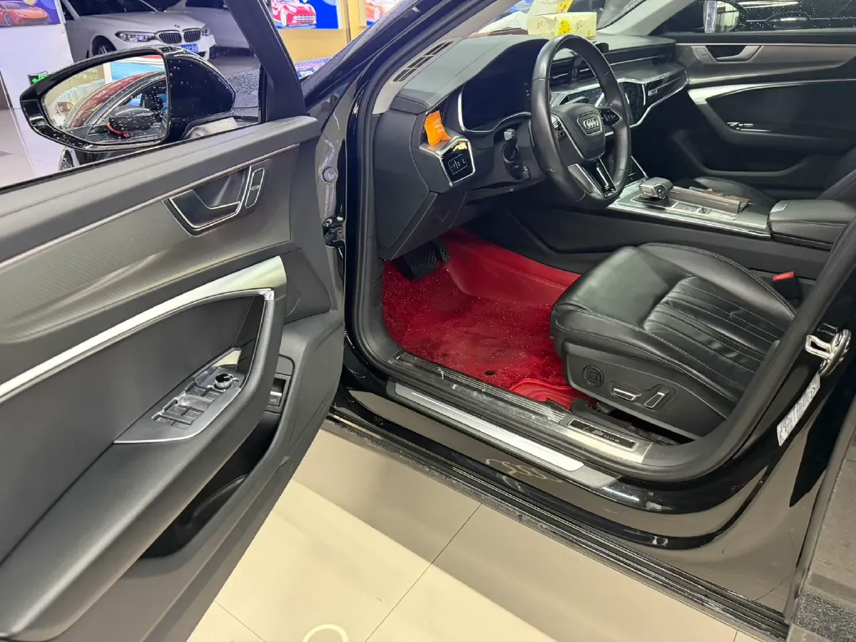 2023 Audi A6L 2.0T 245HP L4 7DCT,autocango,china used car exporter,china ev exporter,chinese used car exporter,chinese used ev exporter